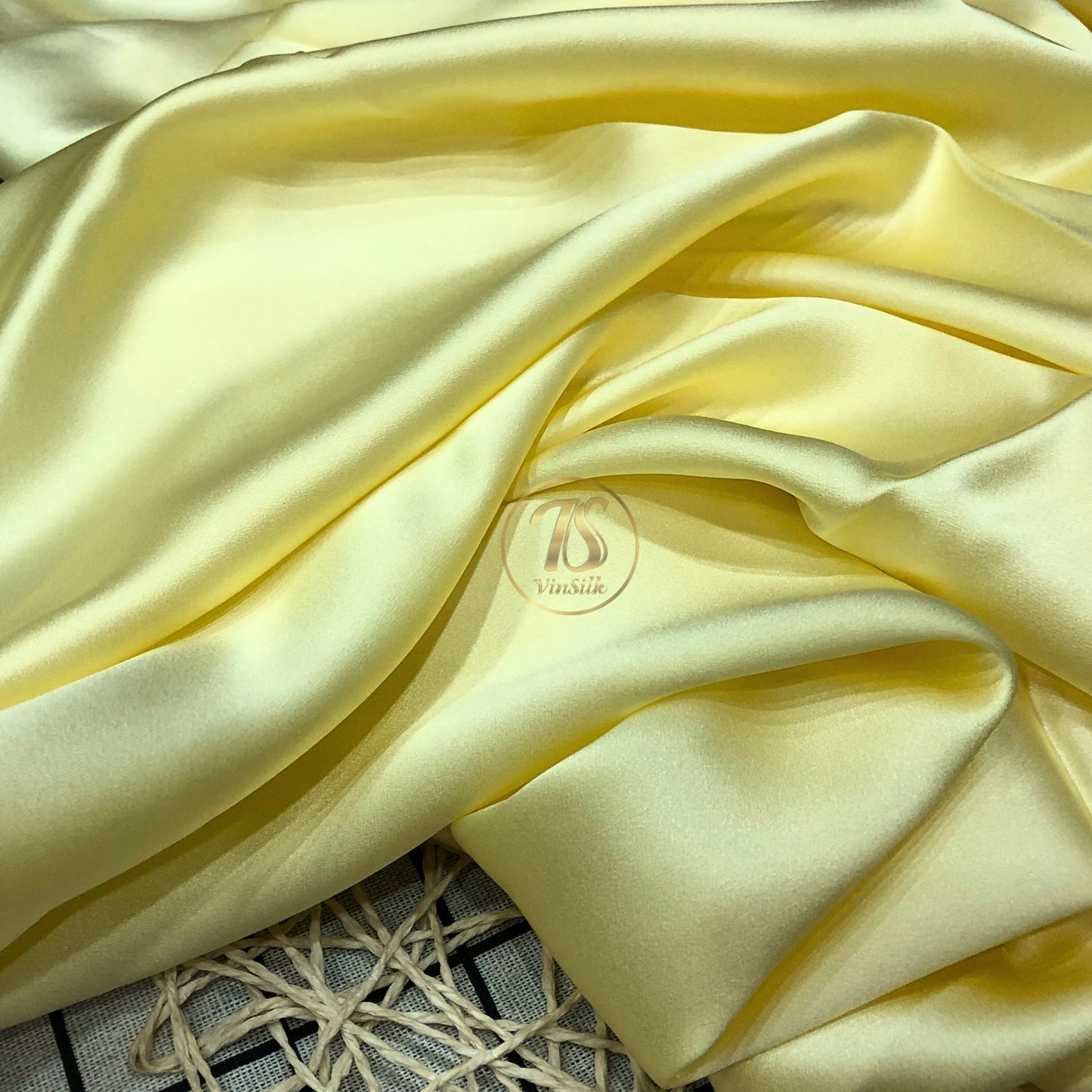 100% PURE MULBERRY SILK fabric by the yard β Satin silk fabric β 19mm - Organic fiber - Wedding dress - Gift for women - Light yellow silk satin