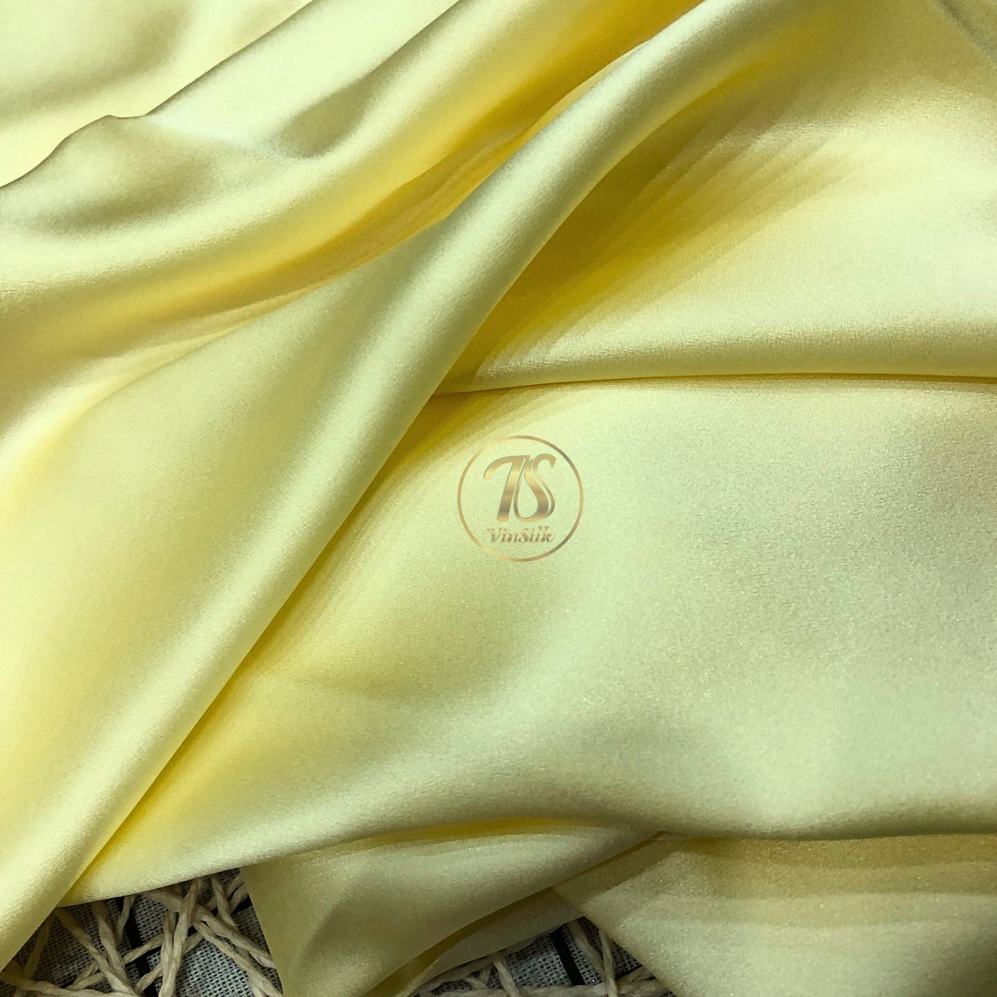 100% PURE MULBERRY SILK fabric by the yard β Satin silk fabric β 19mm - Organic fiber - Wedding dress - Gift for women - Light yellow silk satin