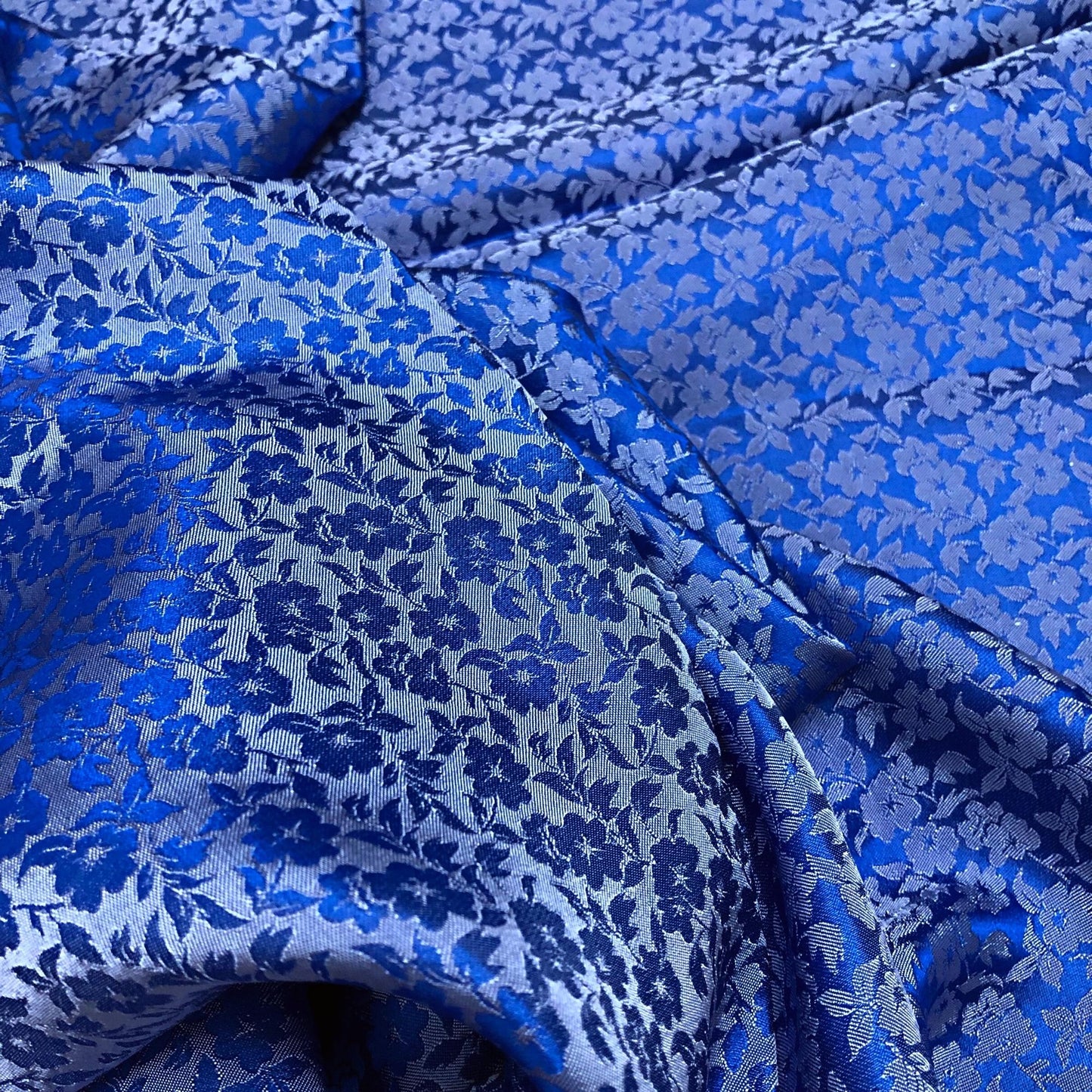 PURE MULBERRY SILK fabric by the yard - Blue floral silk fabric - Handmade fabric ā Dress making ā Silk for sewing - Gift for women