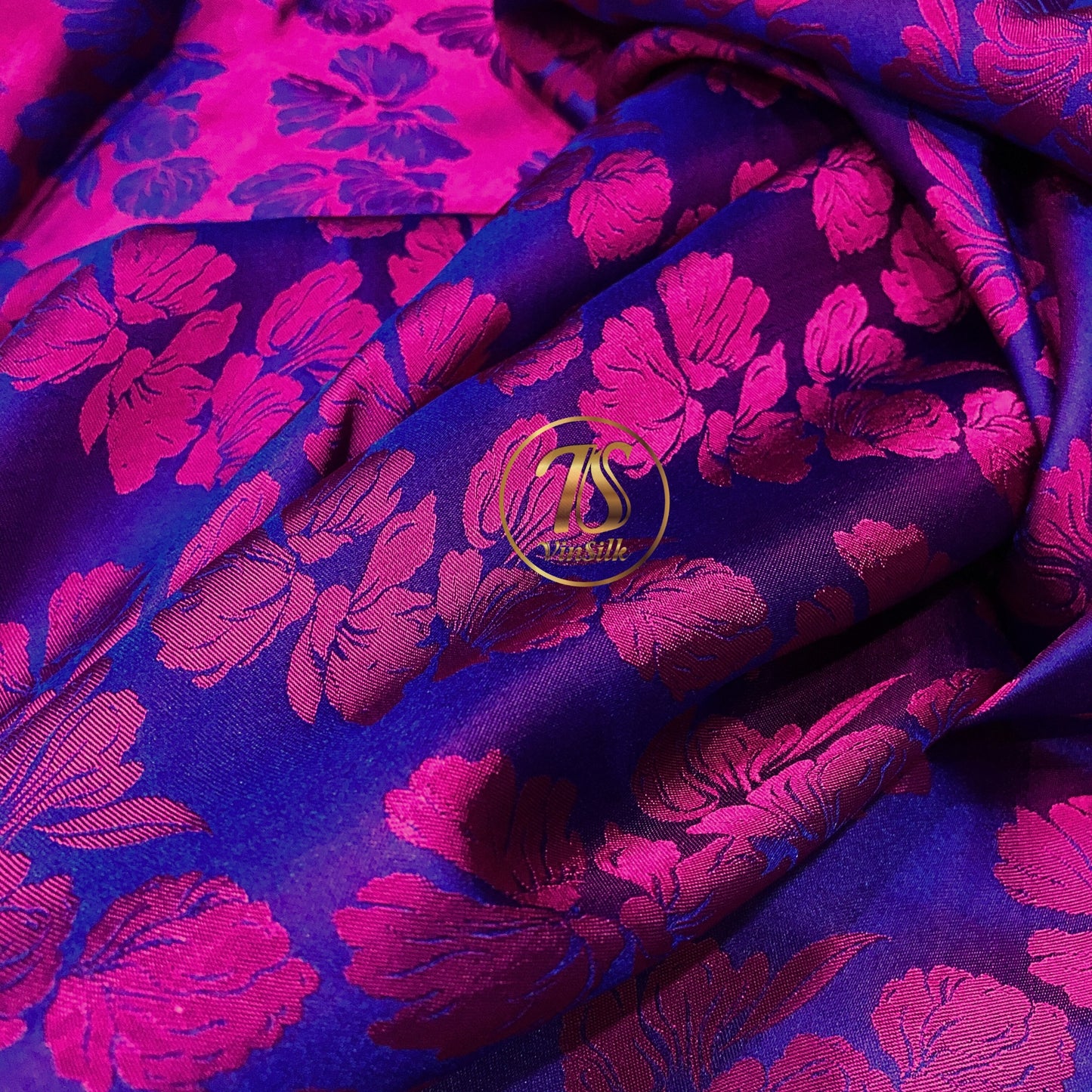 PURE MULBERRY SILK fabric by the yard - Floral pattern silk fabric - Handmade fabric ā Dress making ā Silk for sewing - Gift for women - Silk apparel fabric
