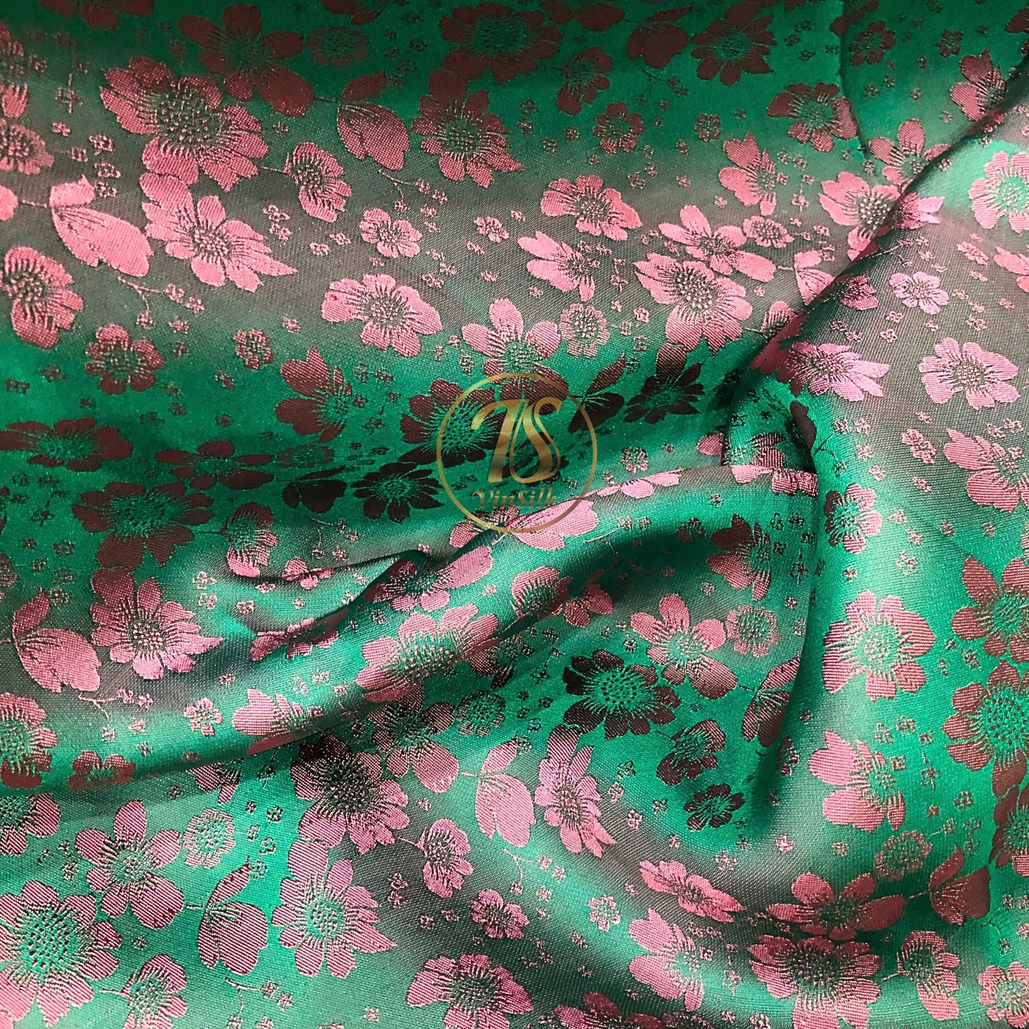 PURE MULBERRY SILK fabric by the yard - Green silk with pink floral pattern fabric - Handmade fabric ā Dress making ā Silk for sewing - Gift for women