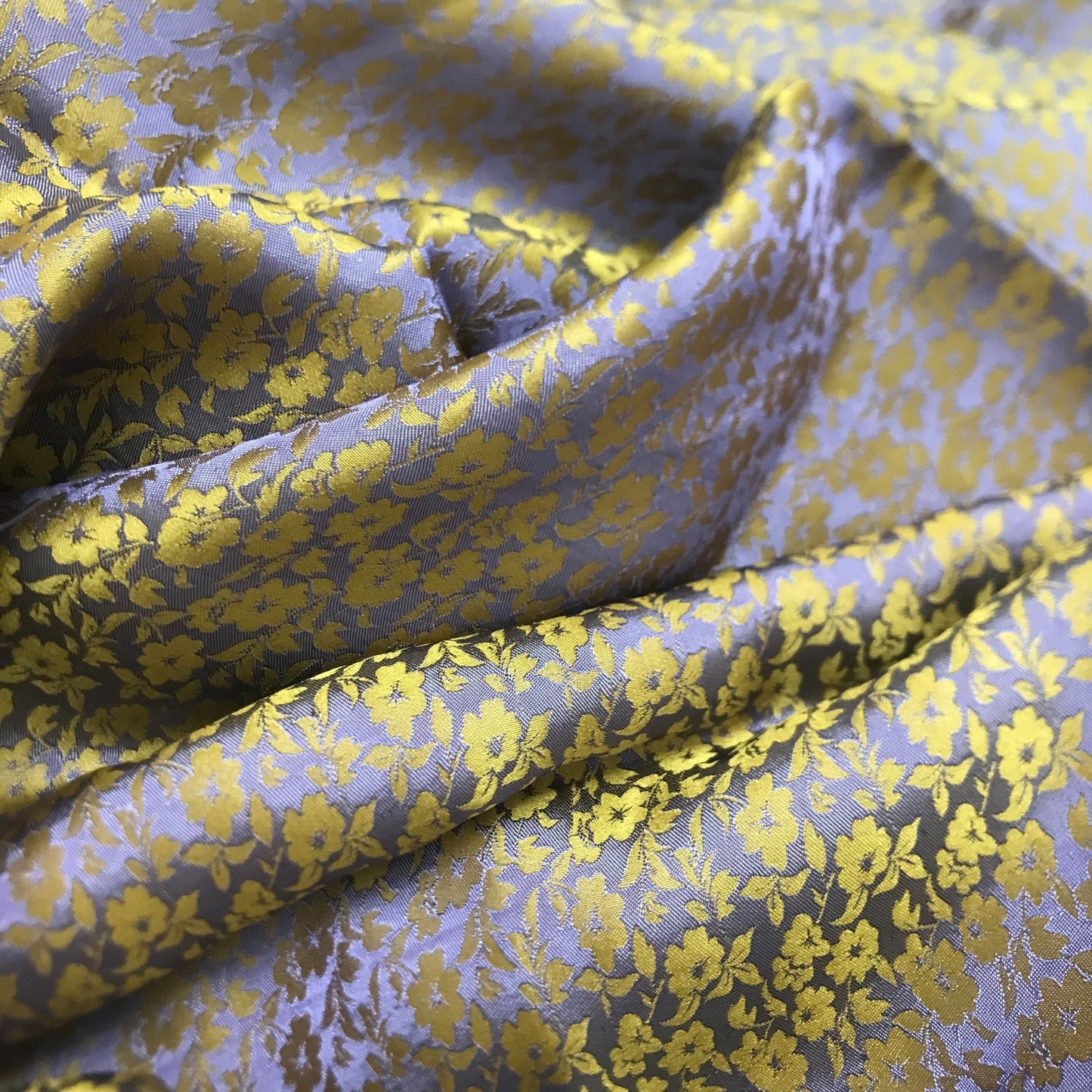 PURE MULBERRY SILK fabric by the yard - Yellow floral pattern fabric - Handmade silk ā Dress making ā Silk for sewing - Gift for her