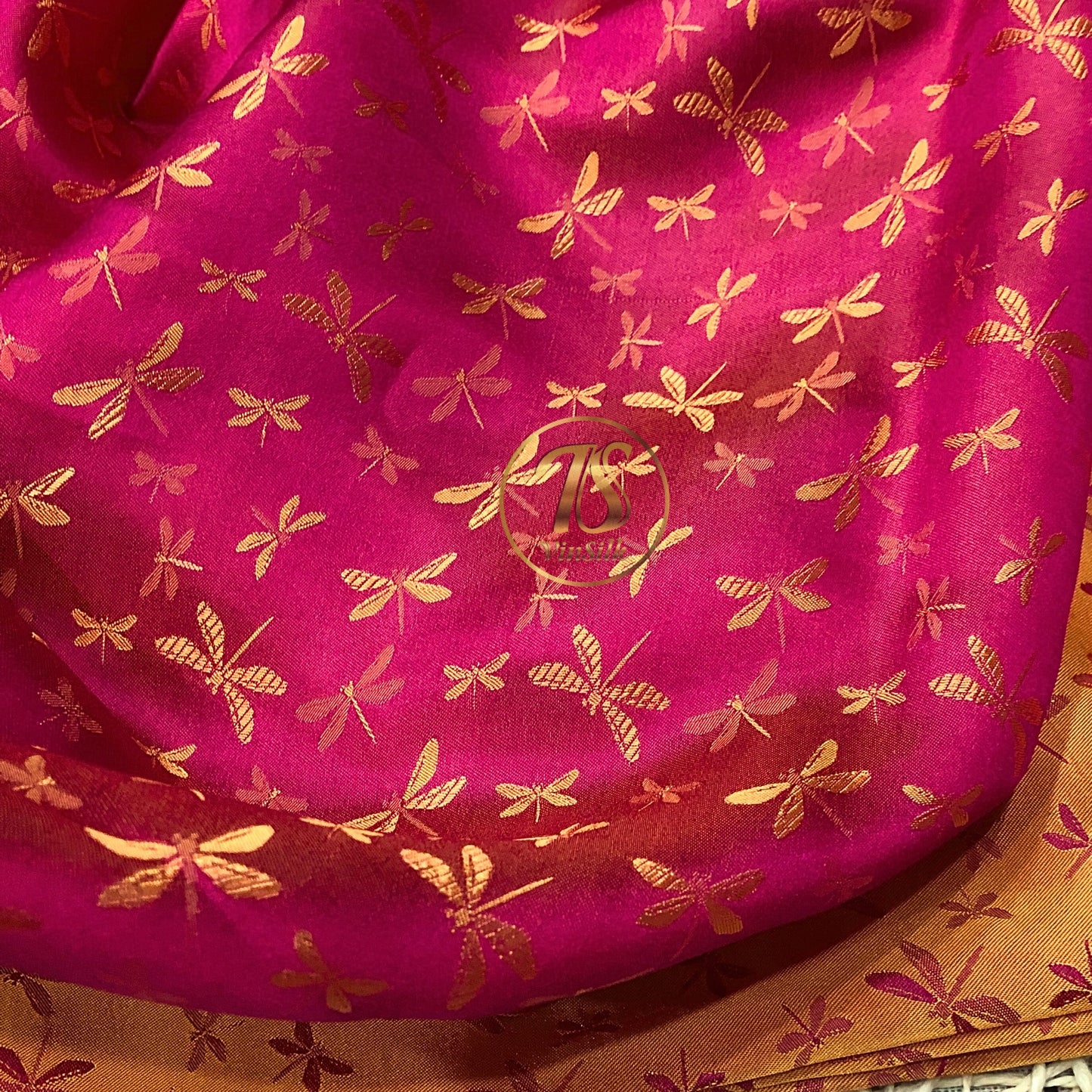 PURE MULBERRY SILK fabric by the yard - Pink silk with yellow pattern fabric - Handmade fabric ā Dress making ā Silk for sewing - Gift for women