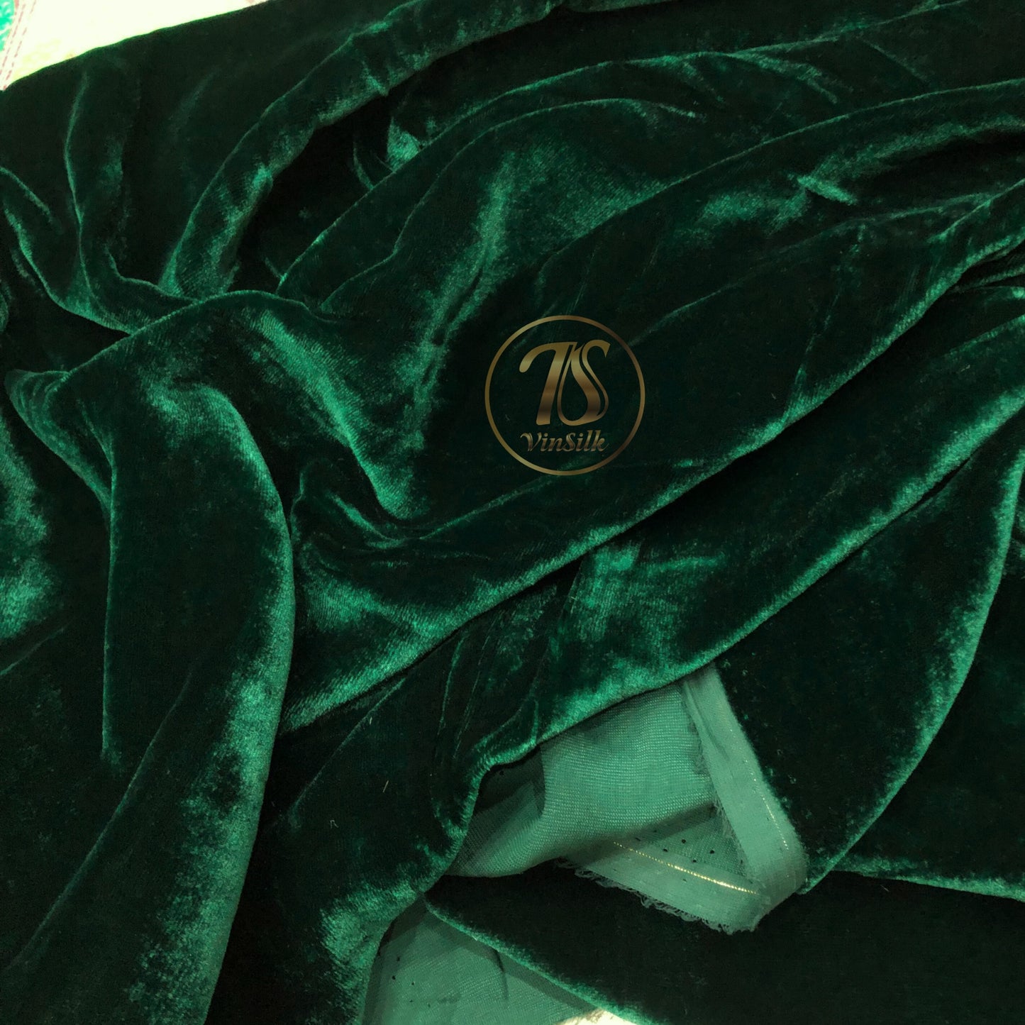 100% MULBERRY SILK VELVET fabric by the yard - Luxury Silk Velvet for Dress, Skirt, High End Garment - Silk apparel fabric - Green silk velvet