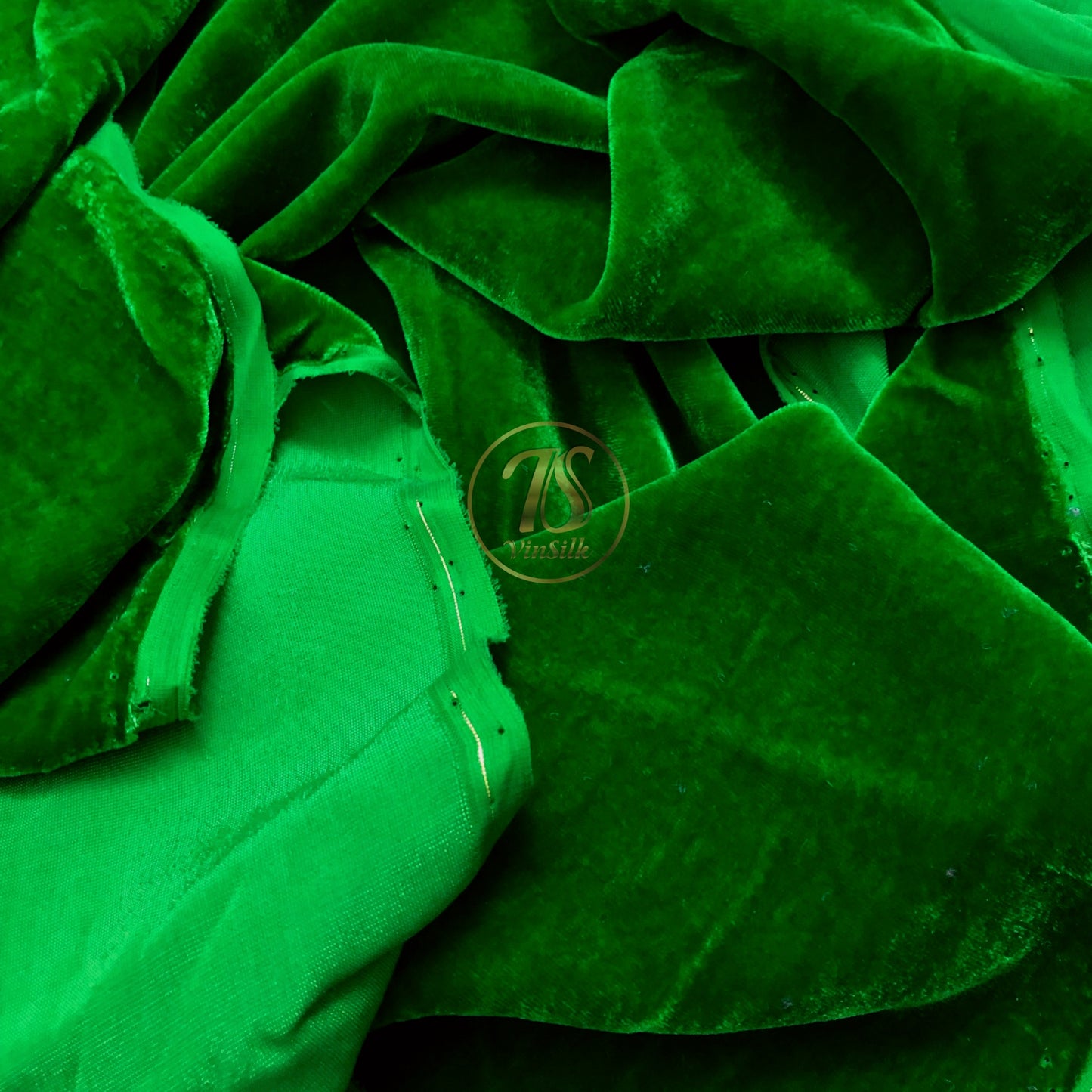 100% MULBERRY SILK VELVET fabric by the yard - Luxury Silk Velvet for Dress, Skirt, High End Garment - Silk apparel fabric - Green silk velvet