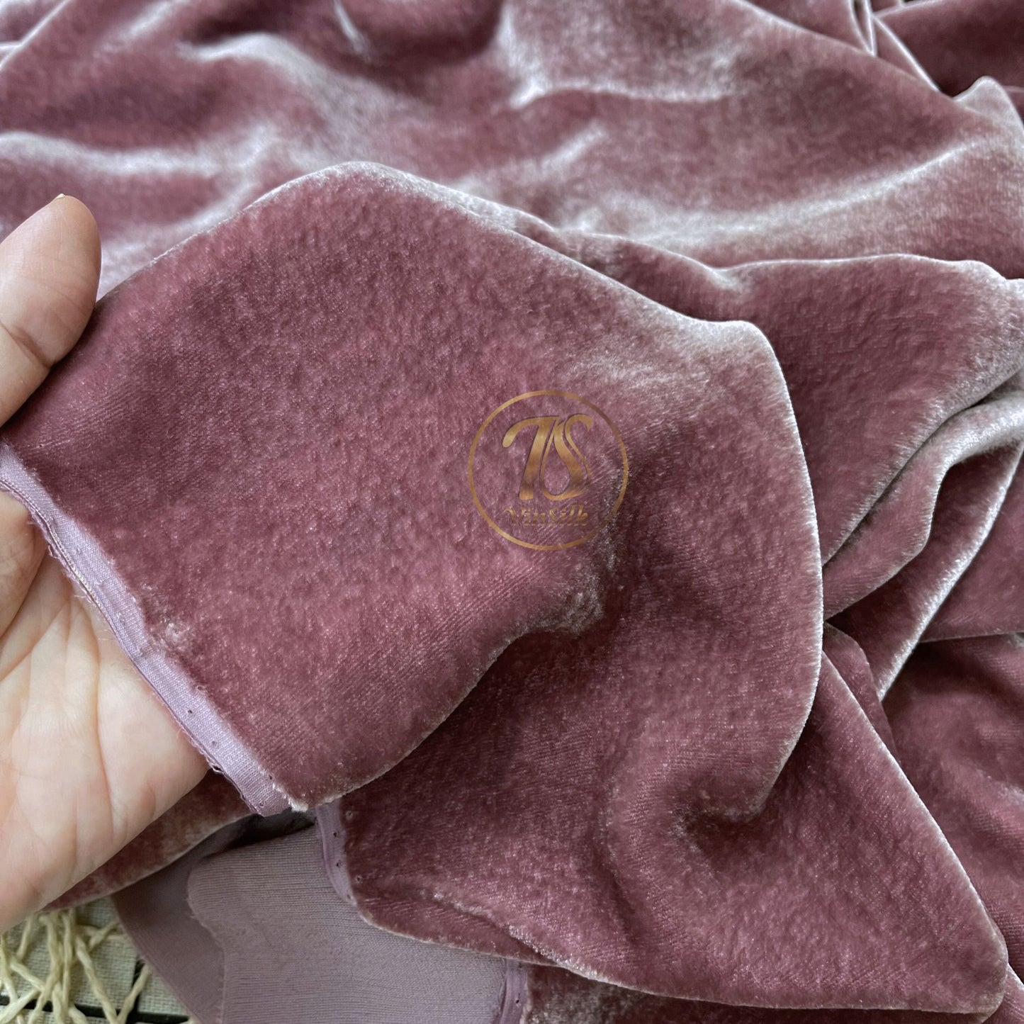 100% MULBERRY SILK VELVET fabric by the yard - Luxury Silk Velvet for Dress, Skirt, High End Garment - Sewing clothes - Fabric silk
