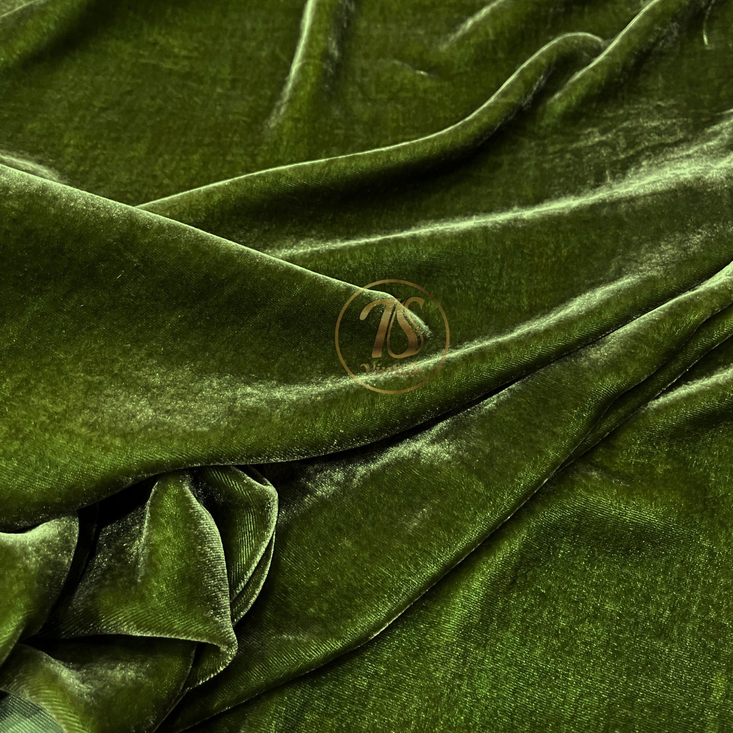 100% MULBERRY SILK VELVET fabric by the yard - Green silk velvet - Luxury Silk Velvet - Silk apparel fabric - Silk for clothes