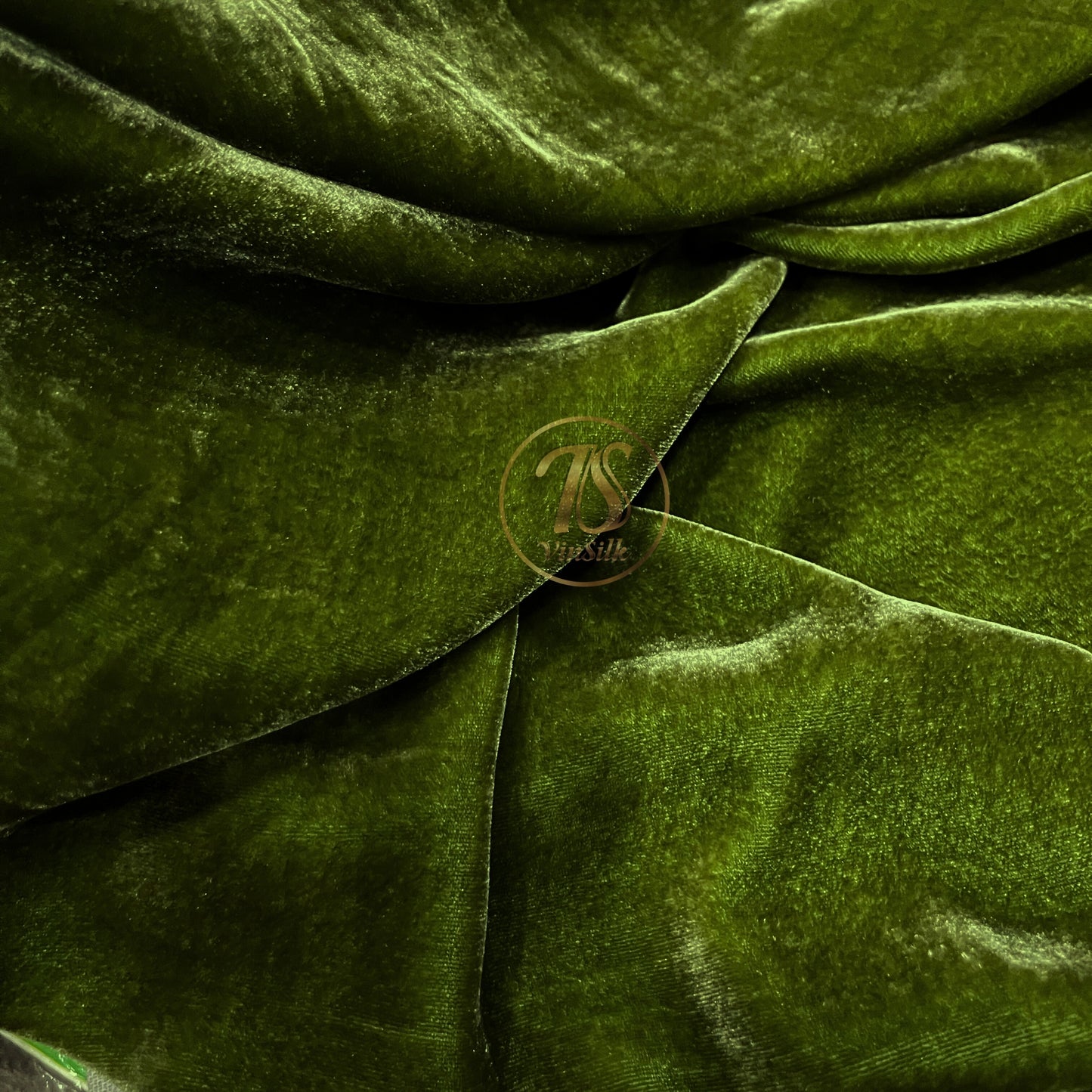 100% MULBERRY SILK VELVET fabric by the yard - Green silk velvet - Luxury Silk Velvet - Silk apparel fabric - Silk for clothes
