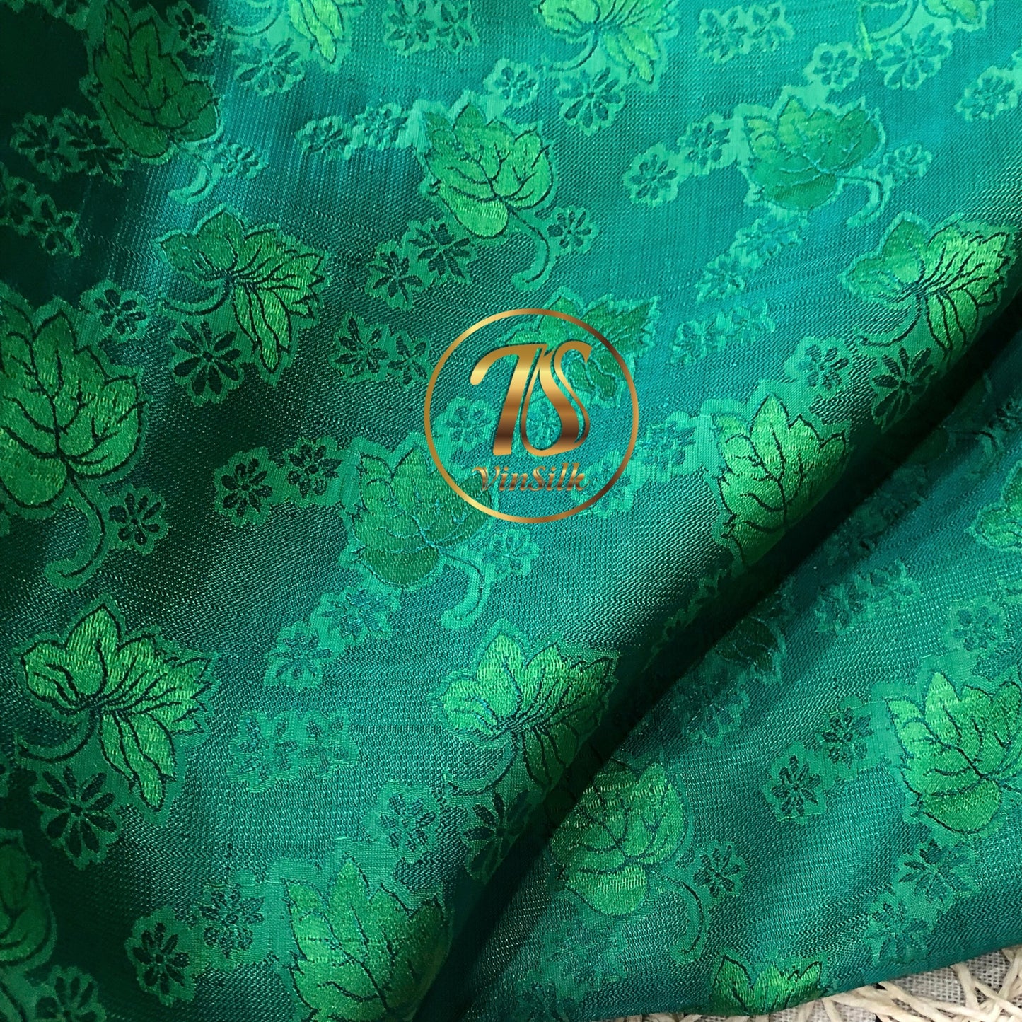 A Green silk fabric with mulberry leaf pattern, Pure mulberry silk, Handmade fabric, Organic fiber, Vintage textile