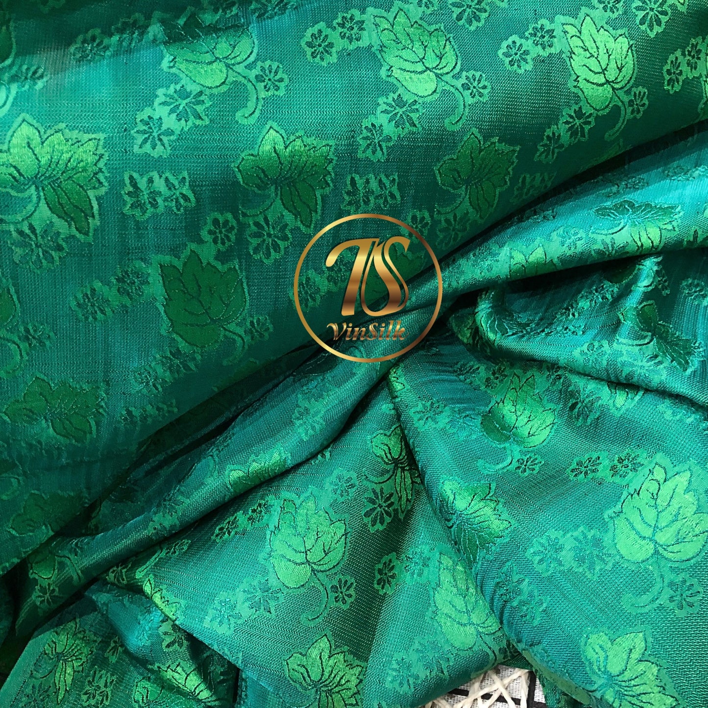 A Green silk fabric with mulberry leaf pattern, Pure mulberry silk, Handmade fabric, Organic fiber, Vintage textile
