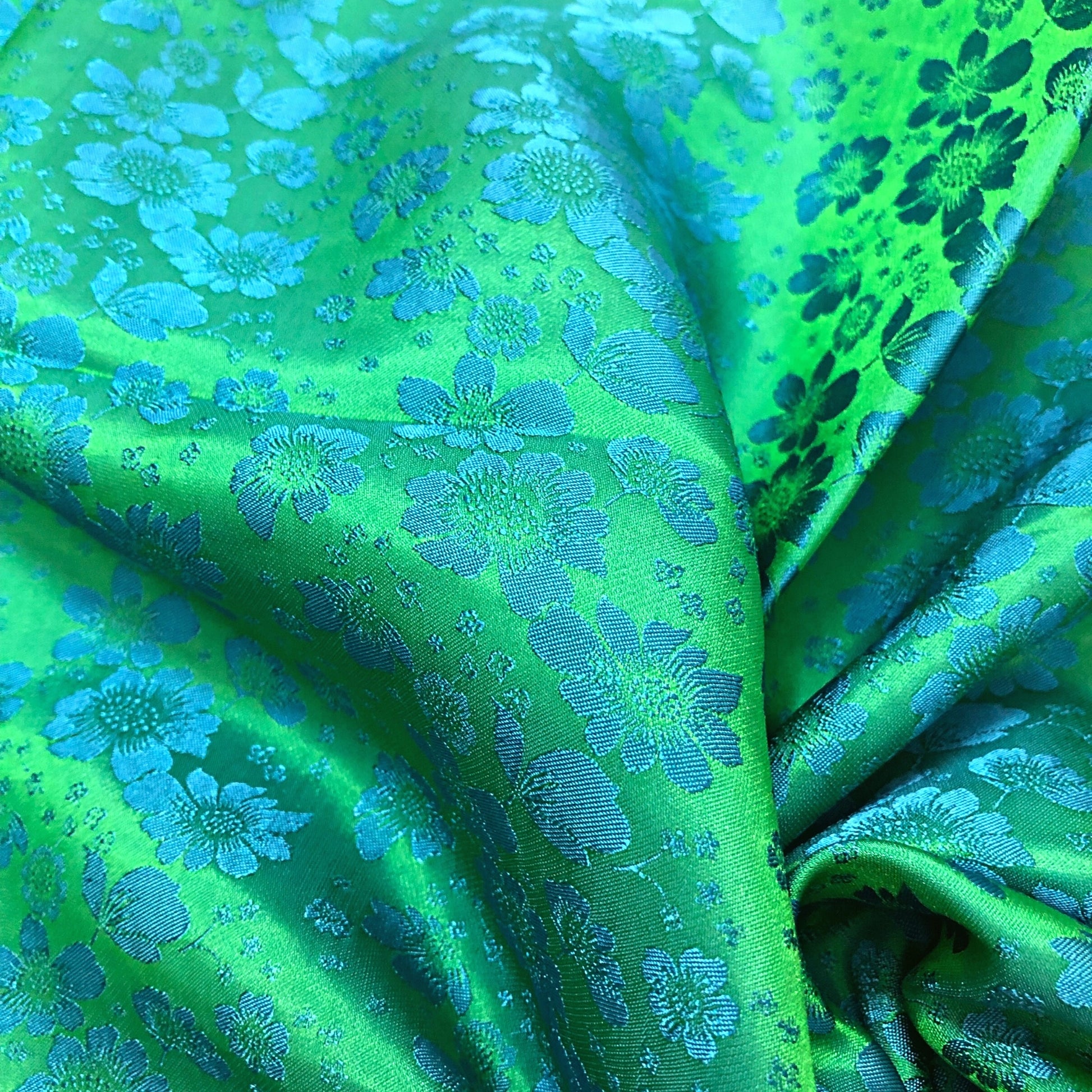 PURE MULBERRY SILK fabric by the yard - Green floral silk fabric - Handmade fabric Dress making Silk apparel fabric - Gift for women PURE MULBERRY SILK fabric by the yard - Green floral silk fabric - Handmade fabric Dress making Silk apparel fabric - Gift for women