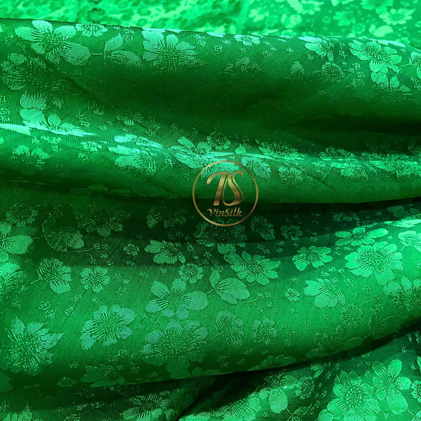 PURE MULBERRY SILK fabric by the yard - Green floral silk fabric - Handmade silk – Dress making – Silk for sewing - Gift for women