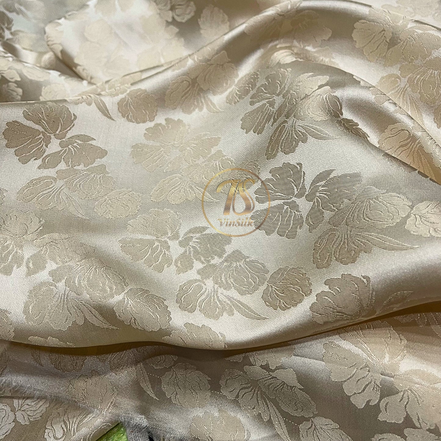 Mulberry Silk Floral Fabric – Silk for Sewing - Dress making - Floral pattern - Handmade silk fabric