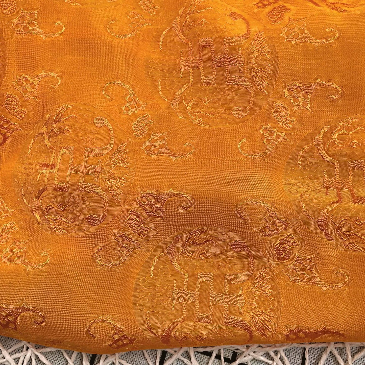 PATTERN MULBERRY SILK fabric by the yard - Yellow pattern silk - Handmade silk – Dress making – Silk apparel fabric
